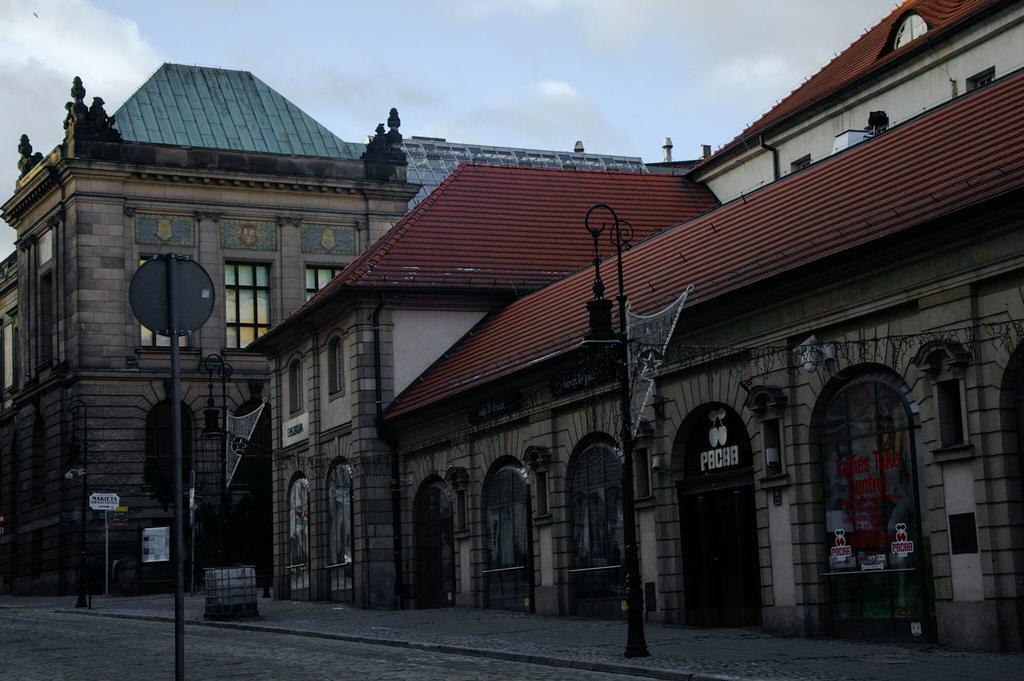 Apartamenty Stary Rynek Paderewskiego Poznan Exterior photo